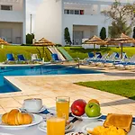 Апарт-отель Pateo Village 3*