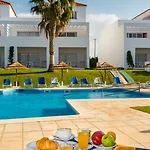 Pateo Village 3*