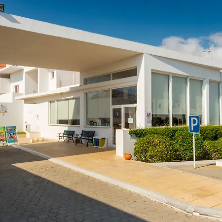 Pateo Village מלון דירות