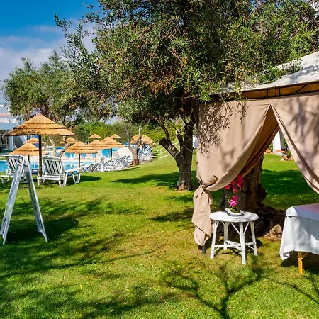 Pateo Village 3*