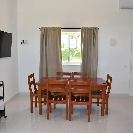 Pateo Village מלון דירות 3*